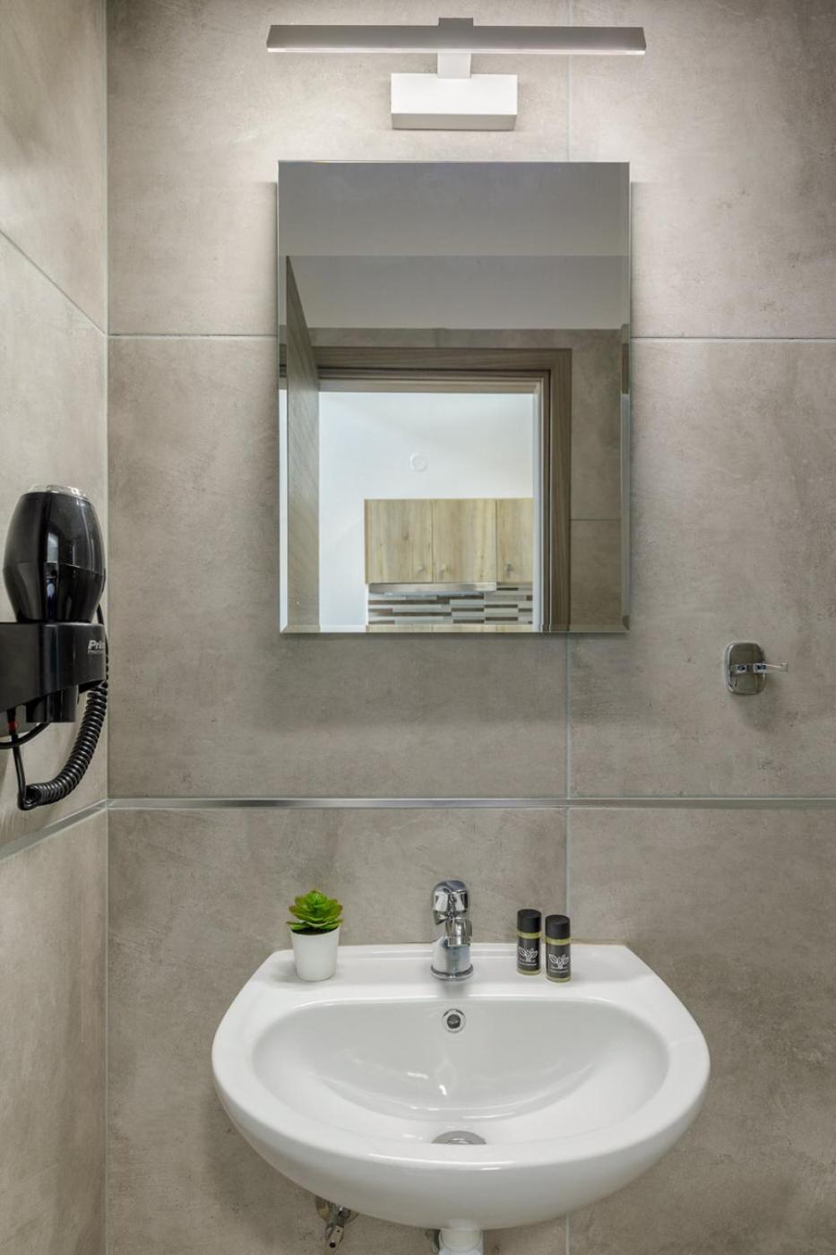 לפטוקריה Sunshine Apartments מראה חיצוני תמונה